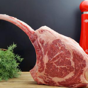 Tomahawk Steak (Dry-Aged-Beef)